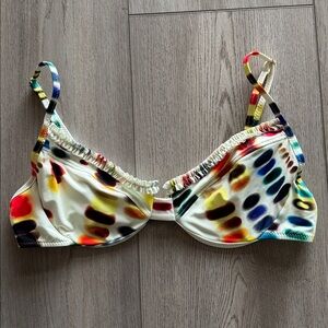 ‘Posilipo’ Ruffled up top